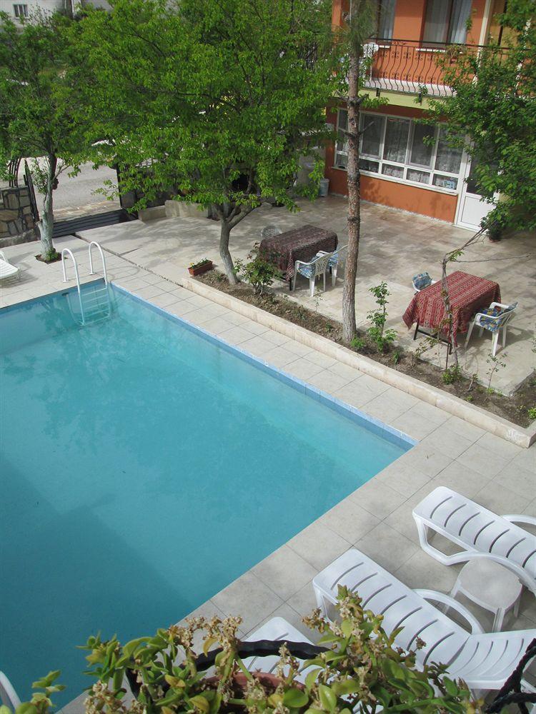 Beyaz Kale Hotel Памуккале Екстериор снимка