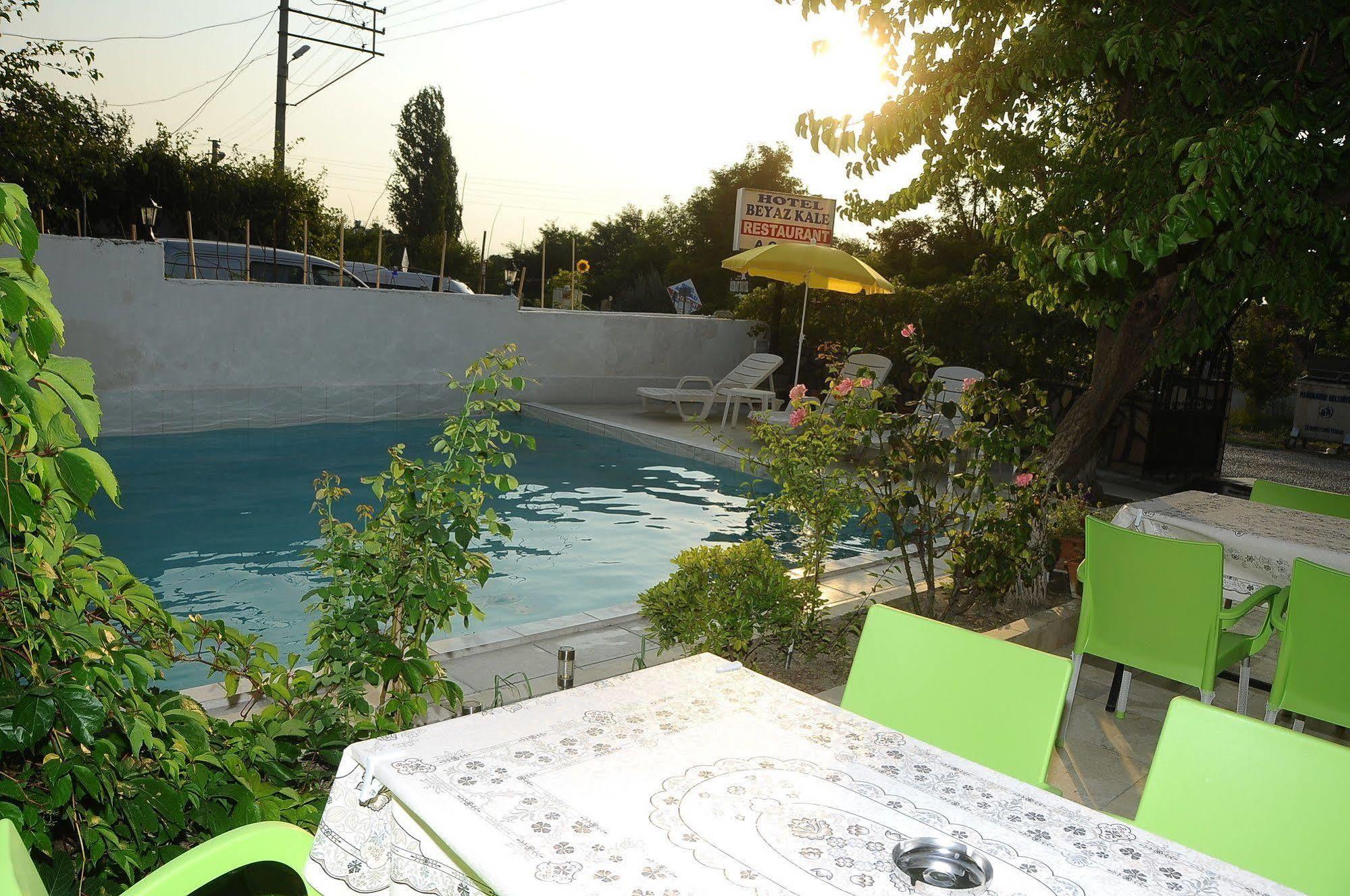 Beyaz Kale Hotel Памуккале Екстериор снимка