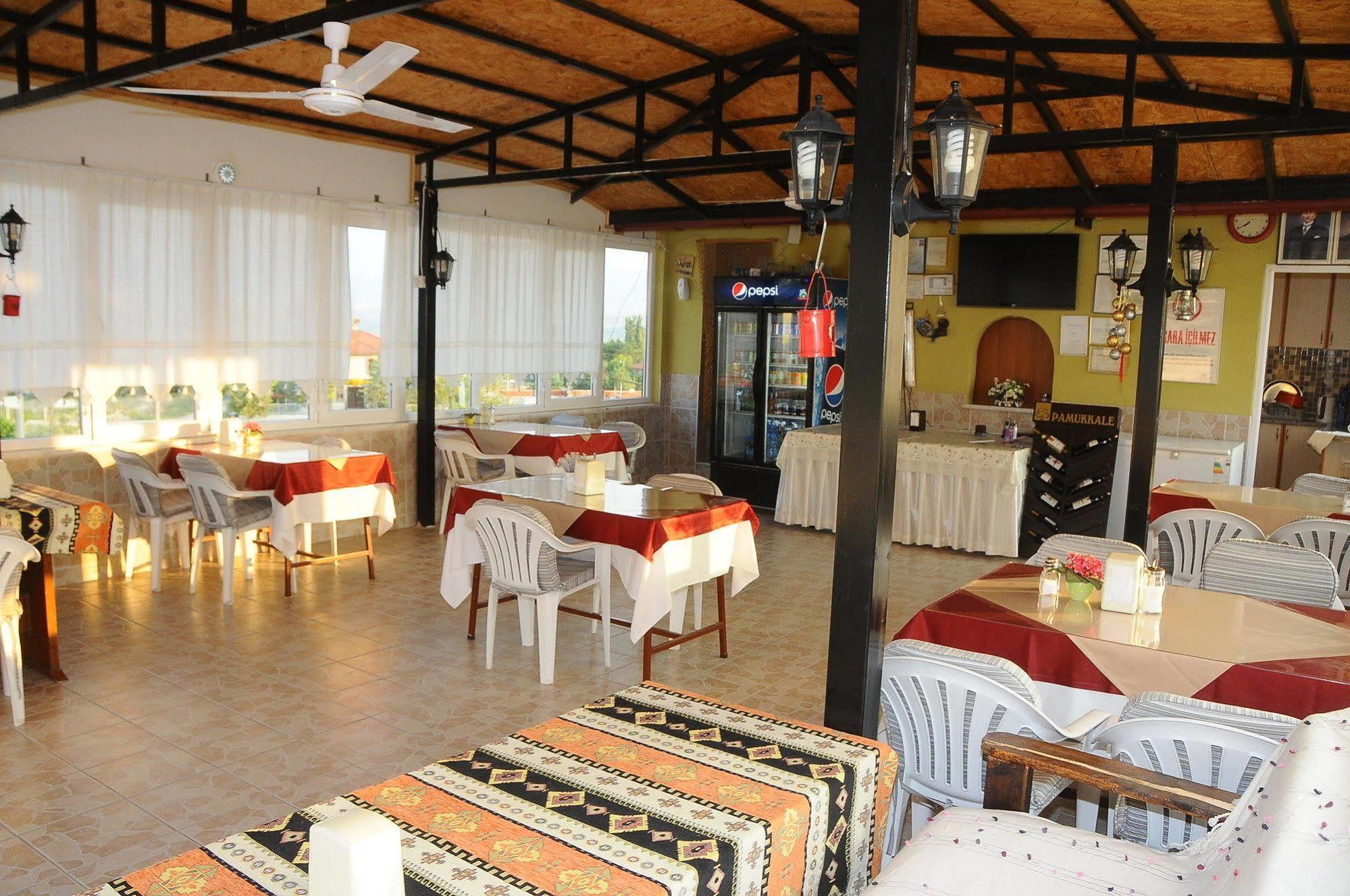 Beyaz Kale Hotel Памуккале Екстериор снимка